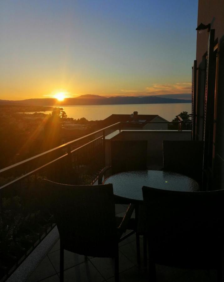 Apartment Skaline Malinska Eksteriør bilde